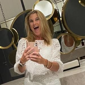 Meet your Posher, Deonne